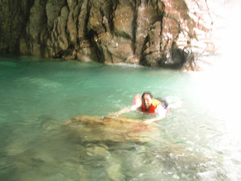 OLYMPUS DIGITAL CAMERA         