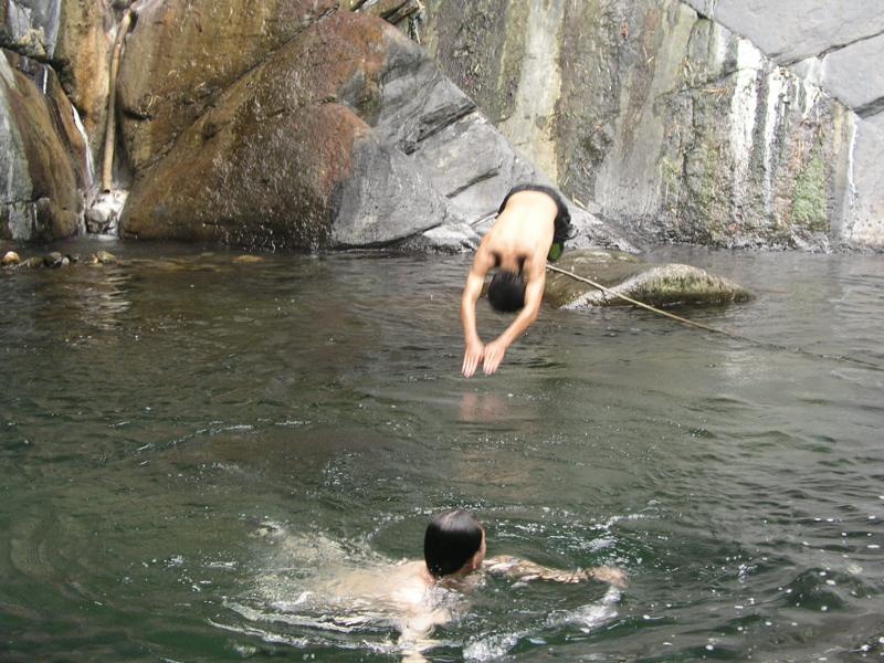 OLYMPUS DIGITAL CAMERA         