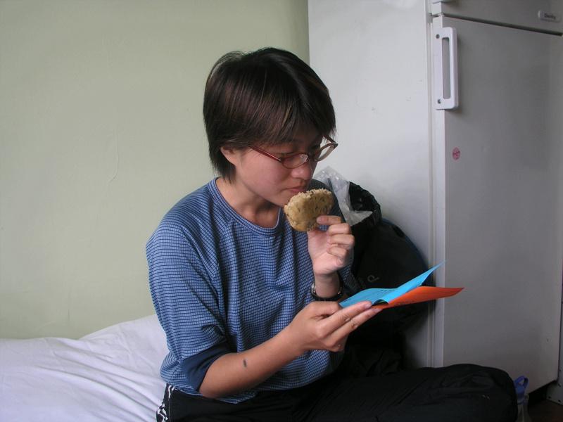 OLYMPUS DIGITAL CAMERA         