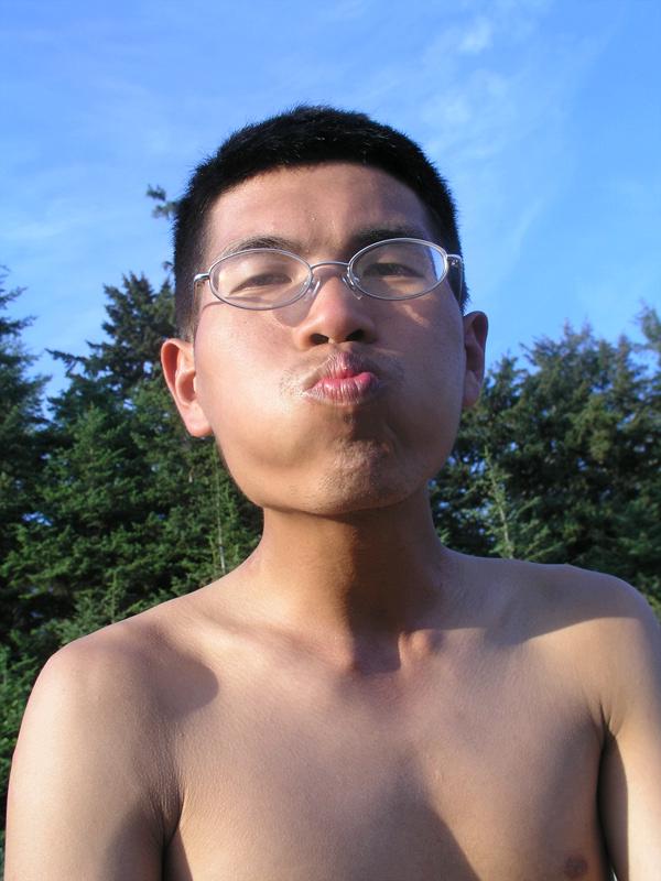 OLYMPUS DIGITAL CAMERA         