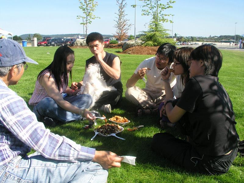 OLYMPUS DIGITAL CAMERA         